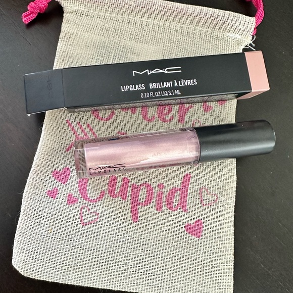 MAC Cosmetics Oyster Girl Lipglass #7 - Picture 7 of 16